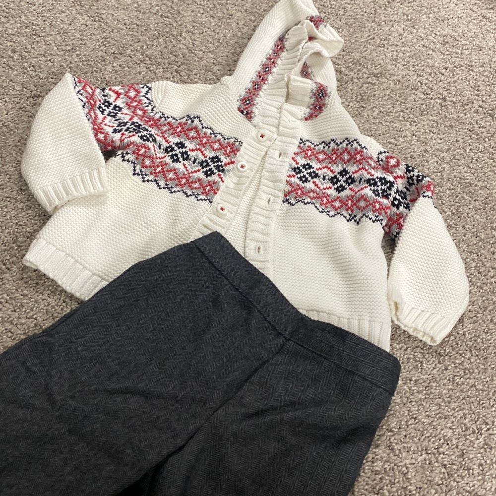 Adorable Heartstrings Baby Sweater dress pant set unisex 24 months holiday